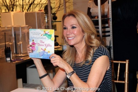  Kathie Lee Gifford with her book, The Three Gifts Photo by Lia Chang