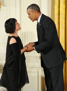 President Barack Obama presents the National Medal of Arts to architect Billie Tsien in a White House ceremony on July 28, 2014. Photo by Jocelyn Augustino.